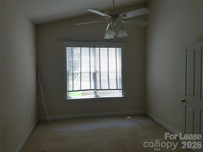 Building Photo - 11355 Deer Ridge Ln