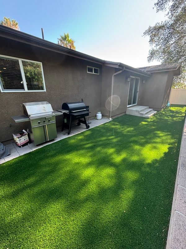 Building Photo - 13758 Lakeview Ct