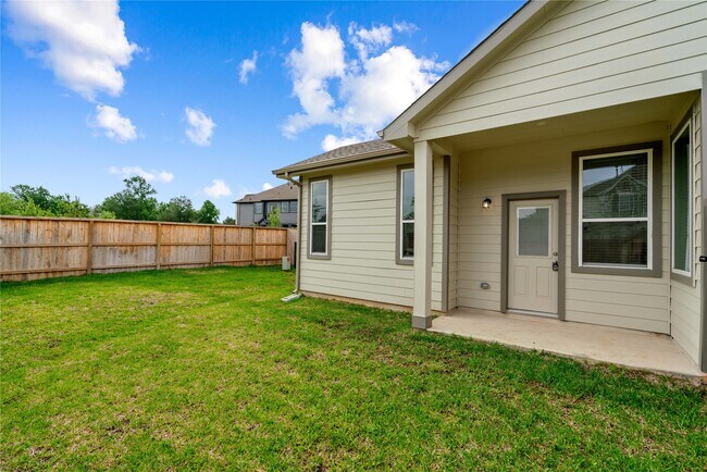 Building Photo - 603 Silver Pear Ct