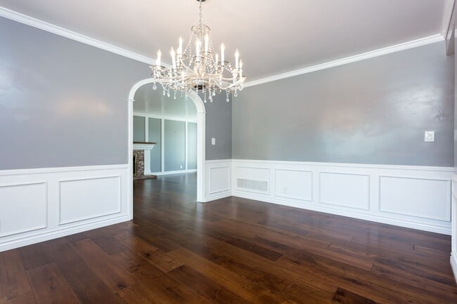 Building Photo - Georgian Colonial in Mt Helix