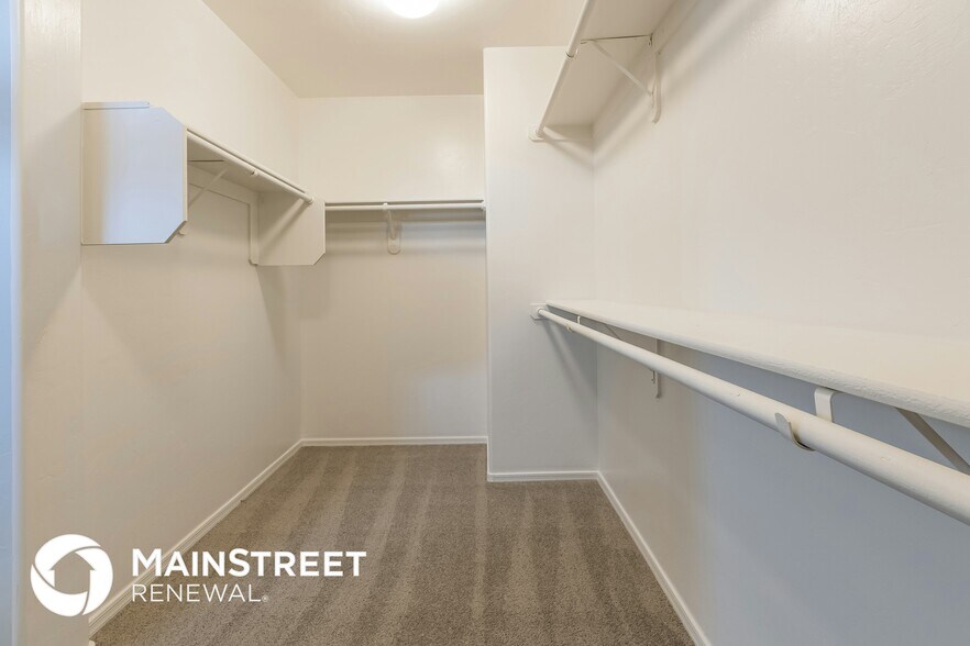 Building Photo - 39532 Cinch Strap Pl