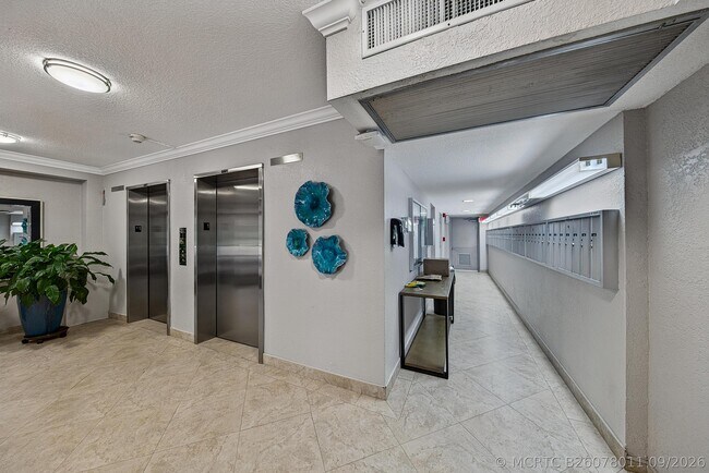 Building Photo - 4000 Cypress Grove Way