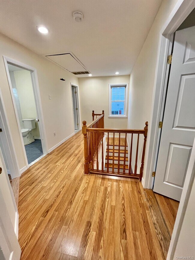 Building Photo - 51 Emmett Ter