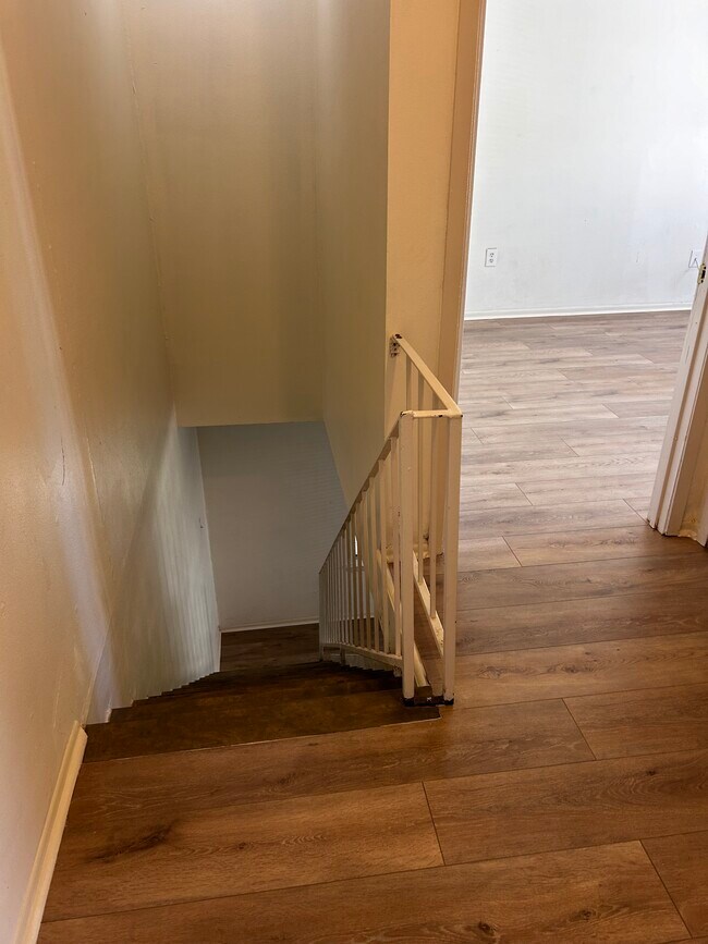 Building Photo - 4342 Rue de Belle Maison