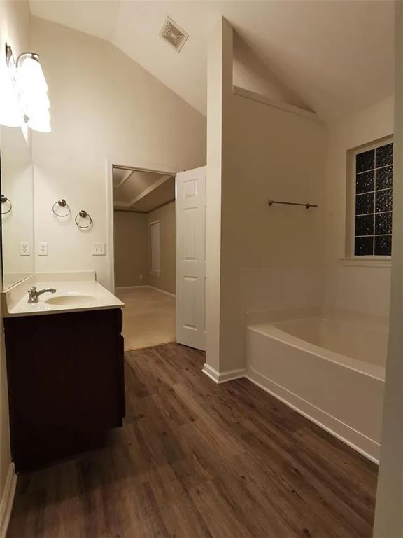 Building Photo - 1270 Red Cedar Trail
