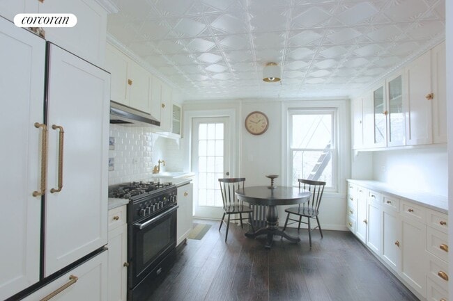 Building Photo - 255 Wythe Ave