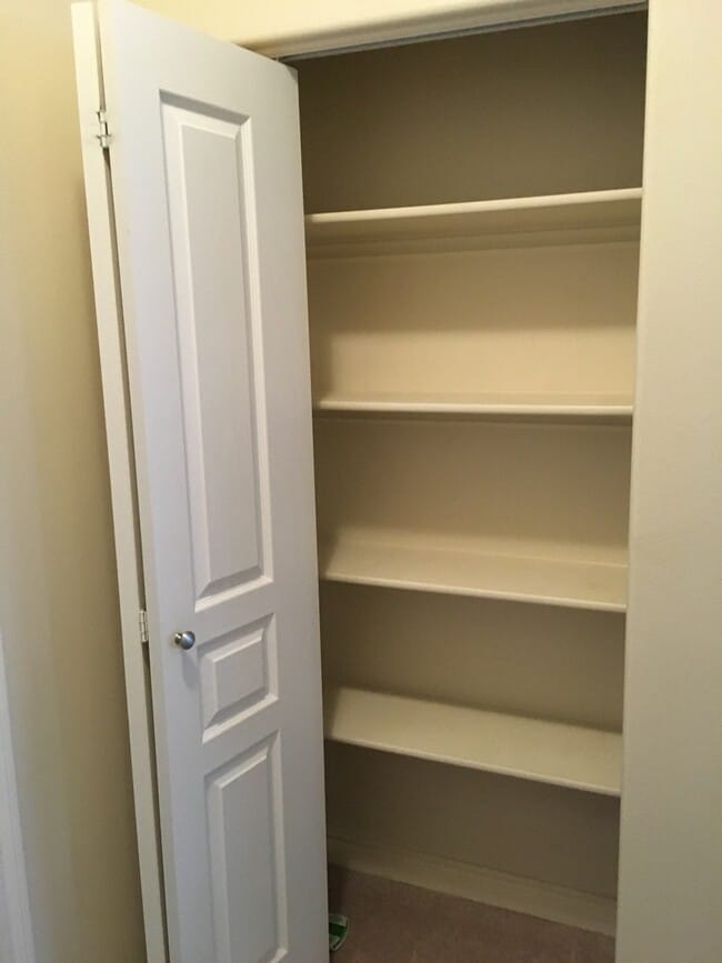 Building Photo - Charming Comfort: A Welcoming and Practical 2-Bedroom Townhome with Garage