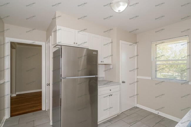 Building Photo - 9244 Filibert Dr