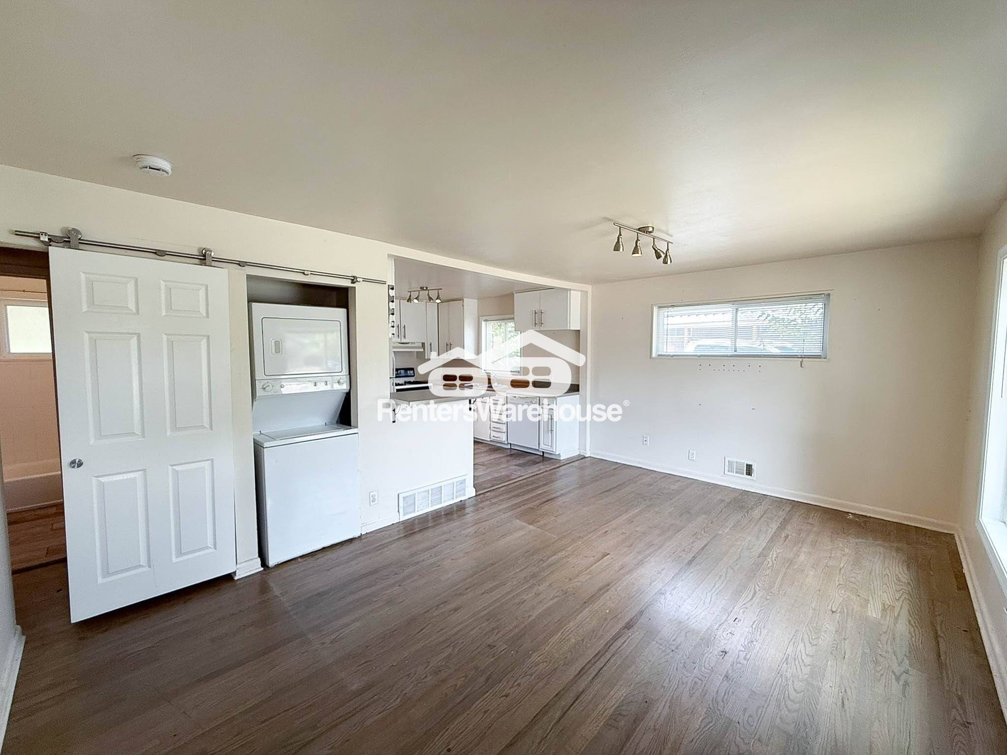 Building Photo - 10699 Carrol Ln