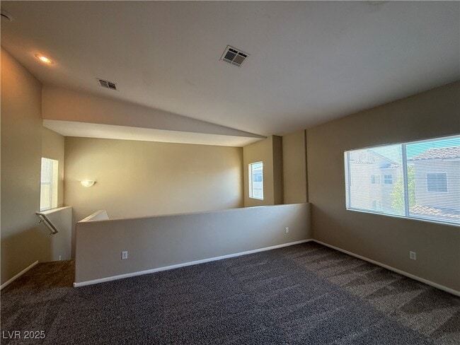 Building Photo - 78 Falcon Feather Way