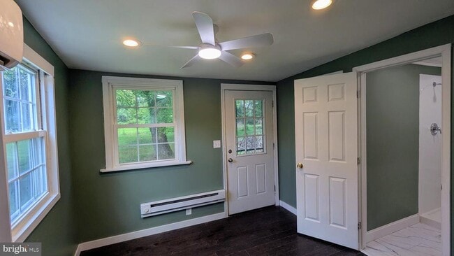 Building Photo - 2225 Williams Dr