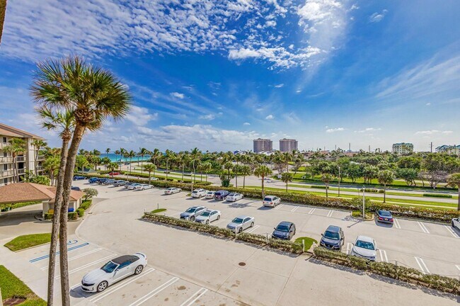 Building Photo - 601 S Seas Dr
