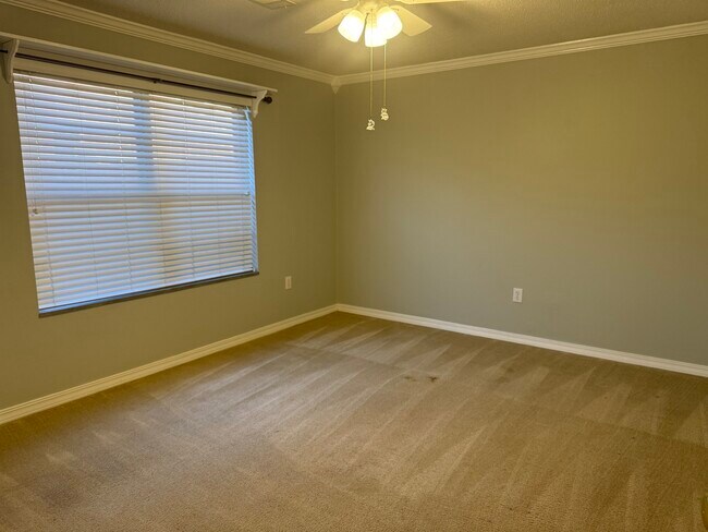 Building Photo - 1115 Salem Rd