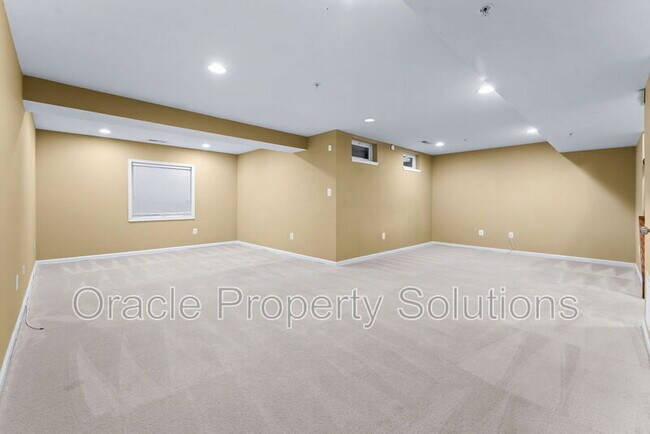 Building Photo - 7550 Maidenhead Dr
