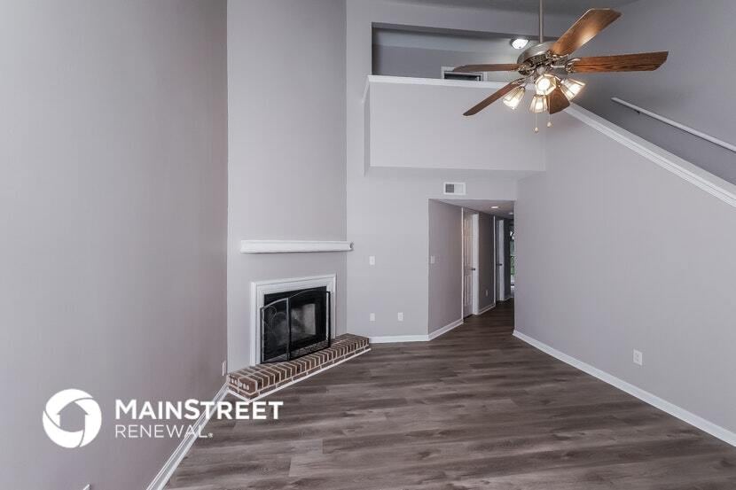 Building Photo - 10812 Pineview Ct