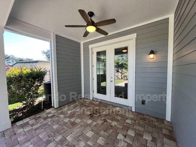 Building Photo - 2697 E Washington St