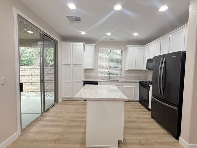 Building Photo - 11904 Amistoso Ln