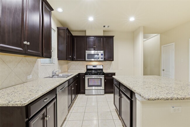 Building Photo - 4802 Taylor Drive