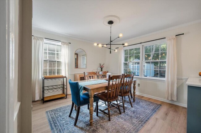 Building Photo - 537 Braxton Ave