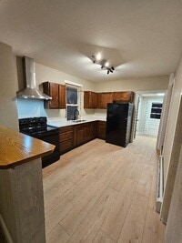 Building Photo - 135 Barto Rd