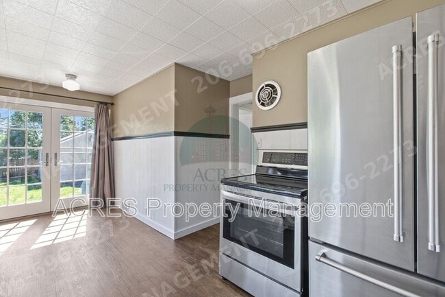 Building Photo - 15446 21st Ave SW