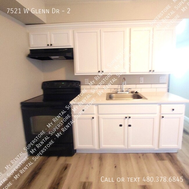 Building Photo - 7521 W Glenn Dr