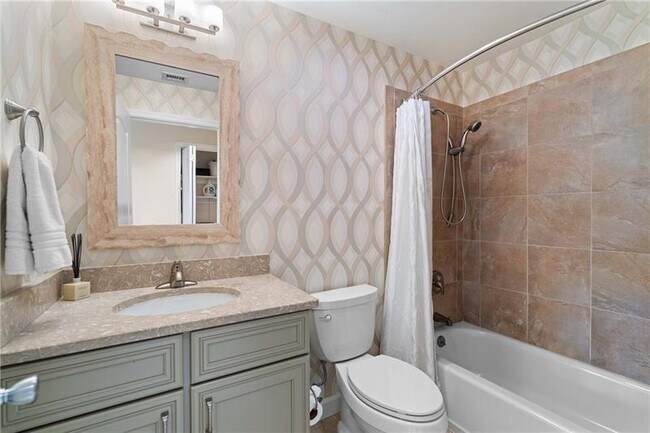 Building Photo - 3475 Oak Valley Rd NE