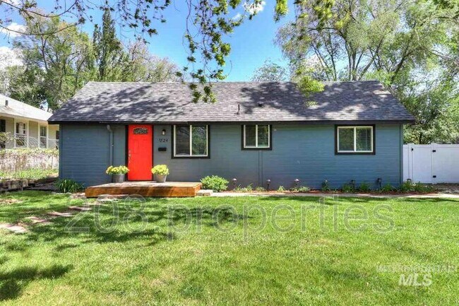 Primary Photo - 1824 Abbs St
