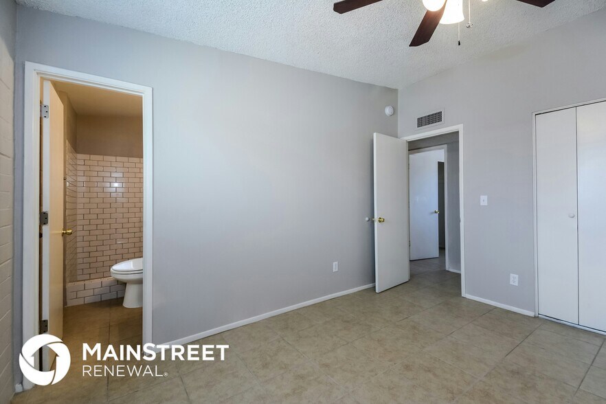 Building Photo - 7530 E Poinciana Dr