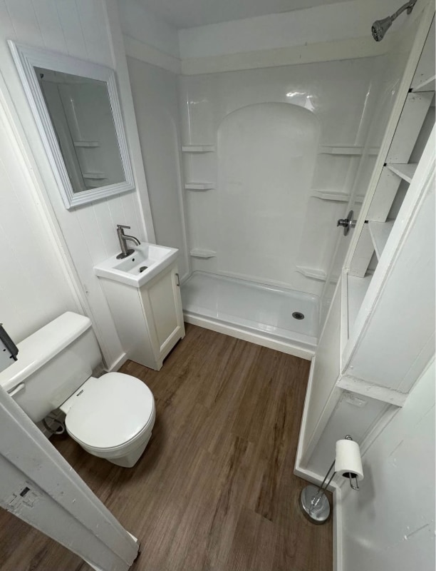 Building Photo - 705 Taylor Ave