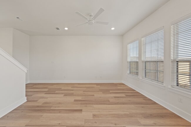 Building Photo - 6718 Abode Ave