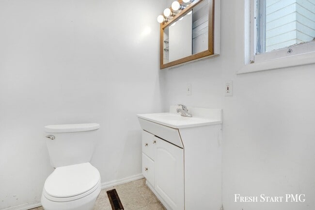 Building Photo - Charming 3-Bedroom Home in the Heart of Ka...