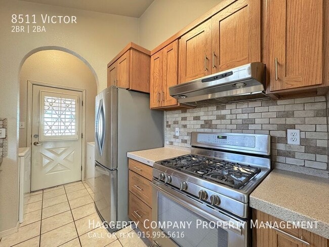 Building Photo - 8511 Victor-