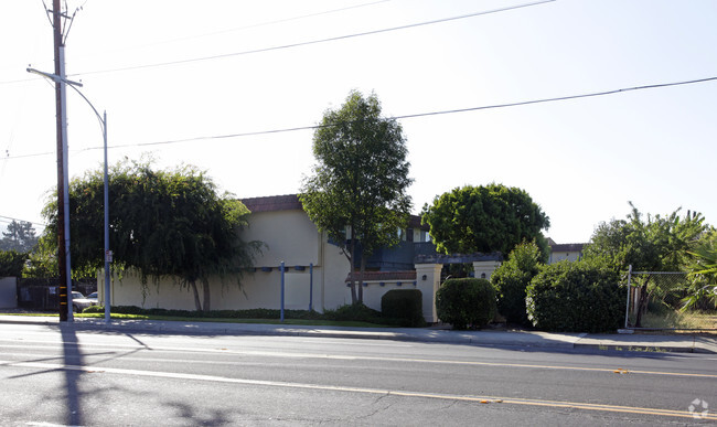 Building Photo - 3770 Mckee Rd