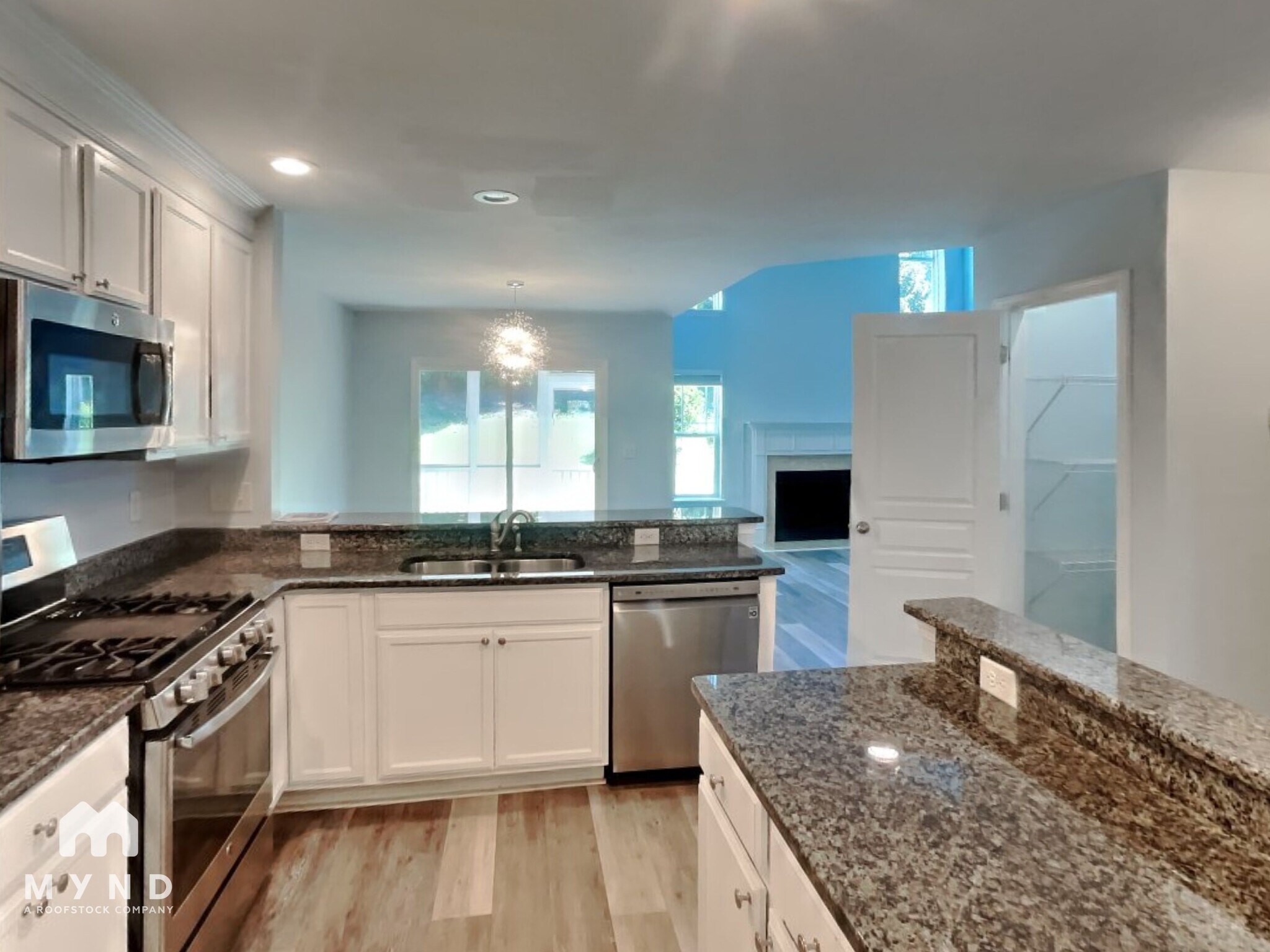 Building Photo - 182 Red Admiral Ct