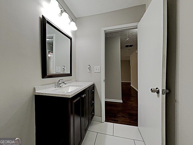 Building Photo - 947 Shiloh Ridge Run NW