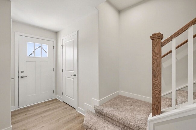 Building Photo - 9177 Edenderry Dr