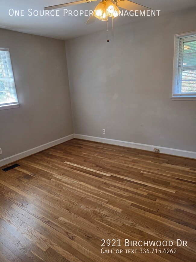 Building Photo - 2921 Birchwood Dr