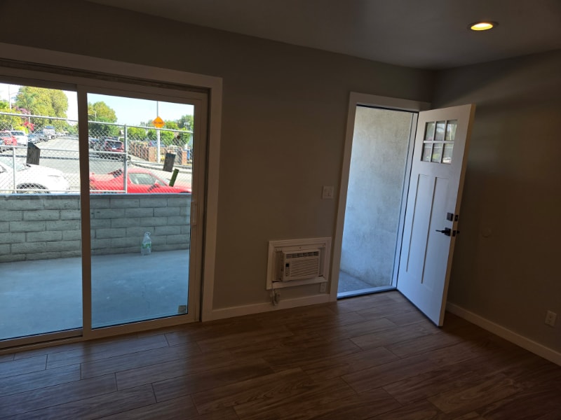 Building Photo - 14700 Hubbard St