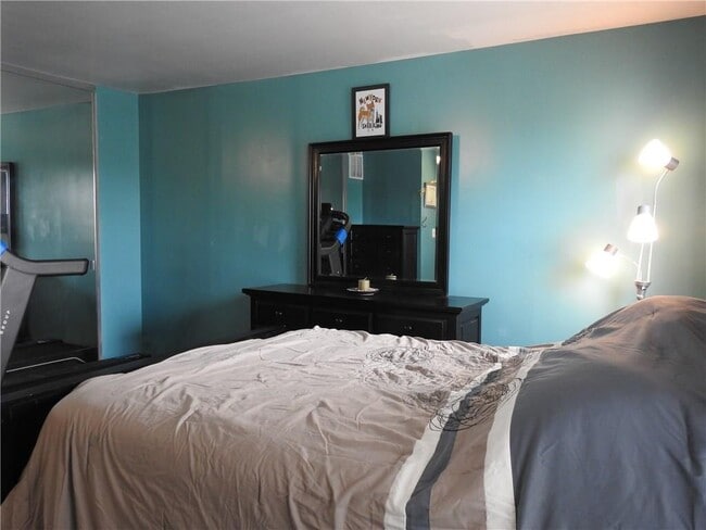 Building Photo - 708 Stony Brook Way