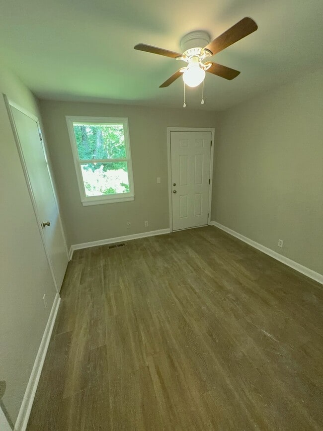 Building Photo - 3351 White Pine Dr