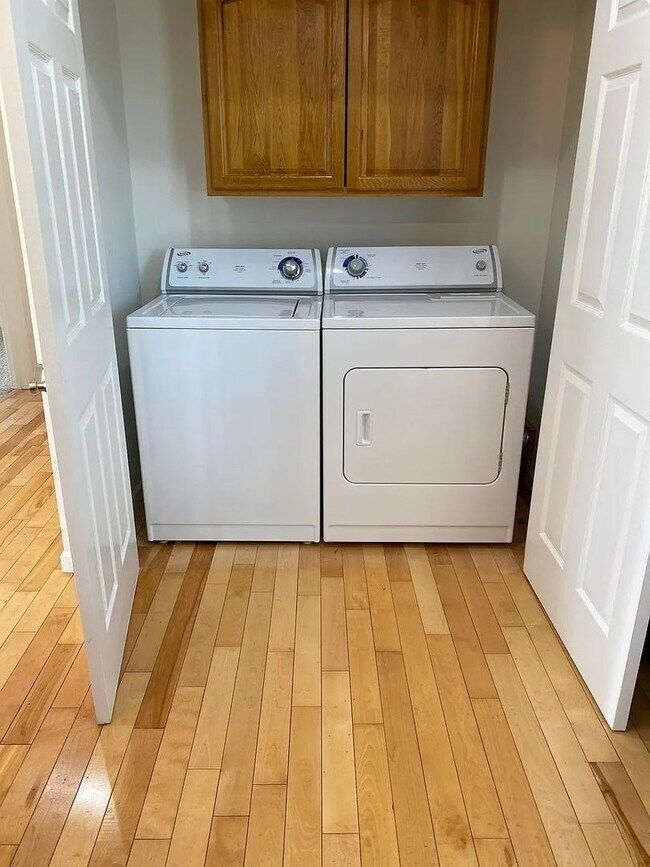 Building Photo - 506 W Wall St