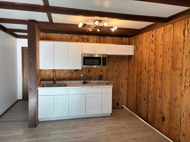 Building Photo - 160 Aynes Ct
