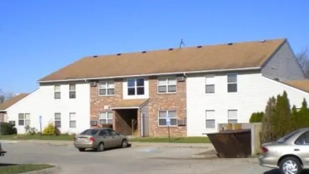 Building Photo - 1960 Justin Way