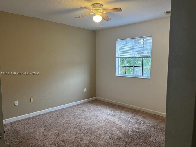 Building Photo - 4211 Napoli Lake Dr