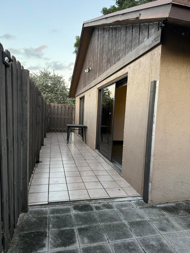 Building Photo - 1389 Pines Ln