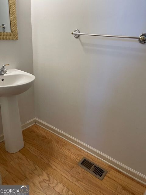 Building Photo - 605 Applegate Ln