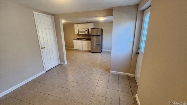 Building Photo - 149 N Country Rd