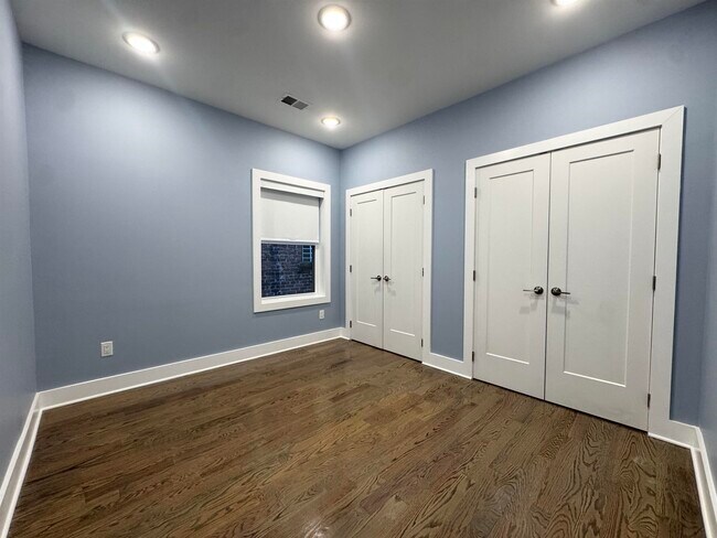 Building Photo - 339 Randolph Ave