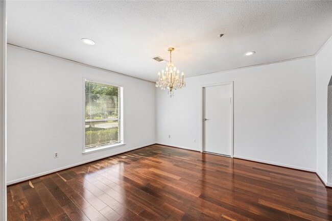 Building Photo - 11906 Pepperdine Ln